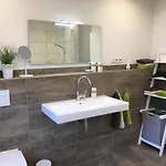 아파트 Stadtgefluester *